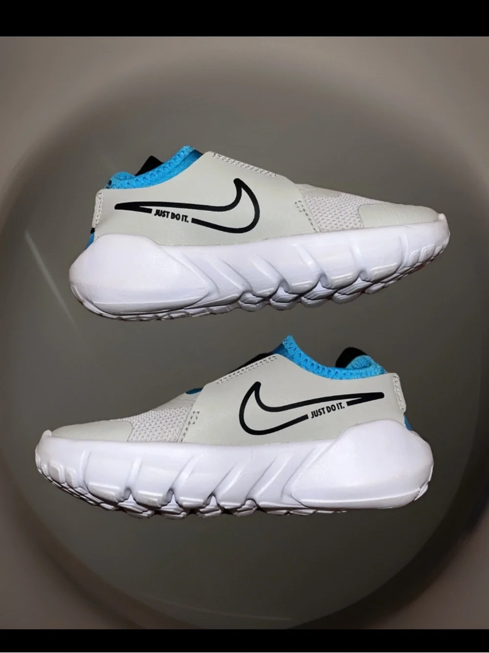 Nike FLEX RUNNER 2 PS 'LIGHT IRON ORE BLUE LIGHTNING' Lace Free Booty Style